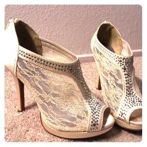 Michelangelo size 7 heels